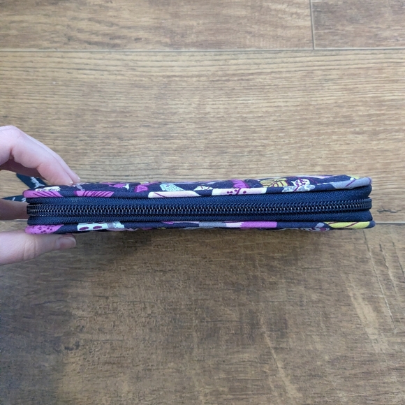 Vera Bradley Pigeon Printed Floral Nightingale Accordion Wallet - Picture 2 of 8